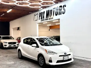 2013 Toyota PRIUS C