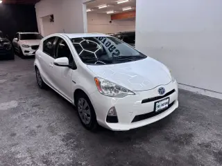 2013 Toyota PRIUS C