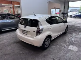2013 Toyota PRIUS C
