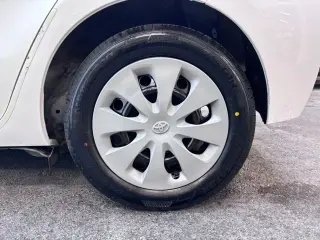 2013 Toyota PRIUS C