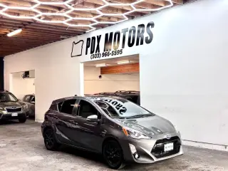 2015 Toyota PRIUS C