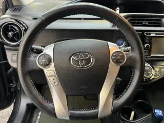 2016 Toyota PRIUS C