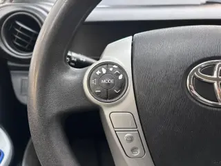 2013 Toyota PRIUS C