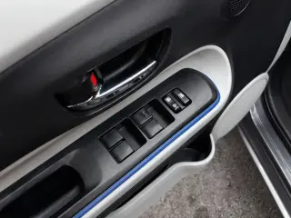 2013 Toyota PRIUS C