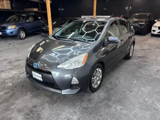 2013 Toyota PRIUS C