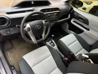 2014 Toyota PRIUS C