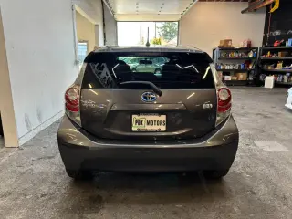 2014 Toyota PRIUS C