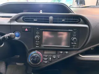 2014 Toyota PRIUS C
