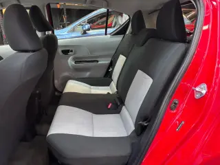 2014 Toyota PRIUS C