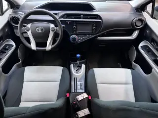 2014 Toyota PRIUS C
