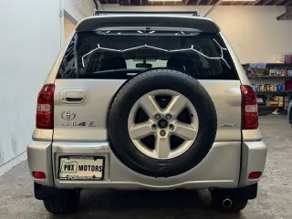 2004 Toyota RAV4