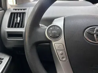 2012 Toyota PRIUS V