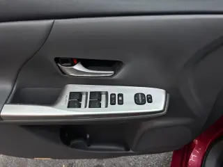 2012 Toyota PRIUS V