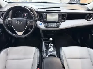 2017 Toyota RAV4 HYBRID