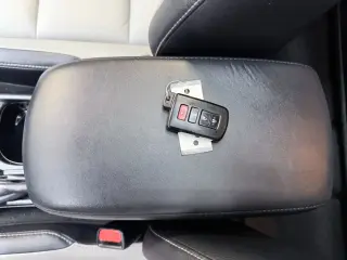 2017 Toyota RAV4 HYBRID