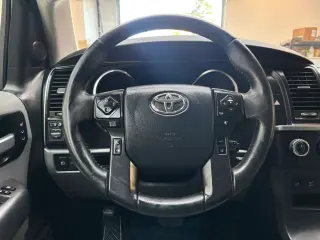 2019 Toyota SEQUOIA