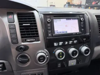 2015 Toyota SEQUOIA