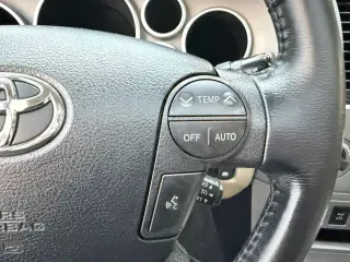 2012 Toyota SEQUOIA