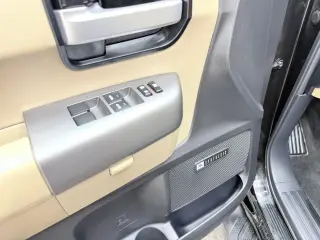 2012 Toyota SEQUOIA