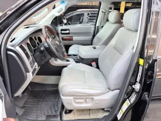 2011 Toyota SEQUOIA