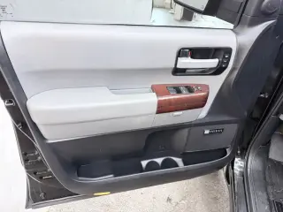 2011 Toyota SEQUOIA