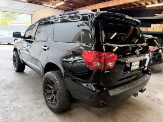2011 Toyota SEQUOIA