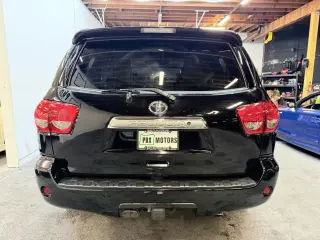 2018 Toyota SEQUOIA