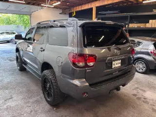 2018 Toyota SEQUOIA