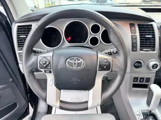2014 Toyota SEQUOIA