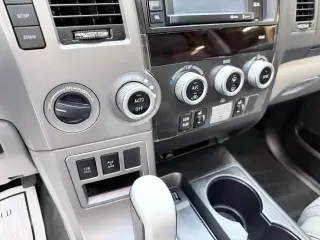2014 Toyota SEQUOIA