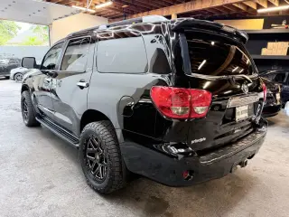 2014 Toyota SEQUOIA