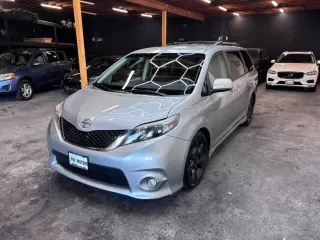 2013 Toyota SIENNA
