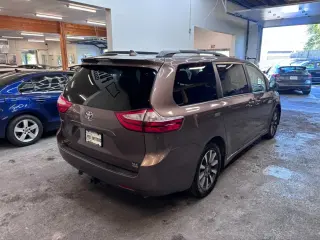 2019 Toyota SIENNA
