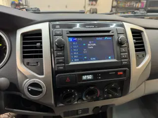 2013 Toyota TACOMA DOUBLE CAB