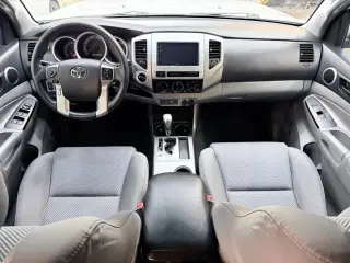 2015 Toyota TACOMA DOUBLE CAB