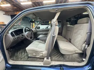 2004 Toyota TUNDRA ACCESS CAB