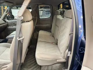 2004 Toyota TUNDRA ACCESS CAB