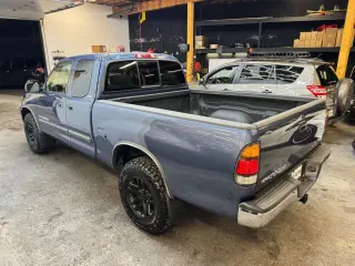 2004 Toyota TUNDRA ACCESS CAB