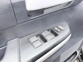 2014 Toyota TUNDRA CREWMAX