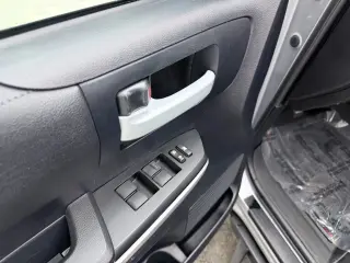 2014 Toyota TUNDRA CREWMAX