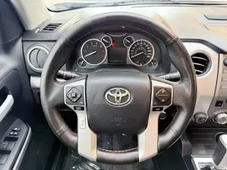 2014 Toyota TUNDRA CREWMAX