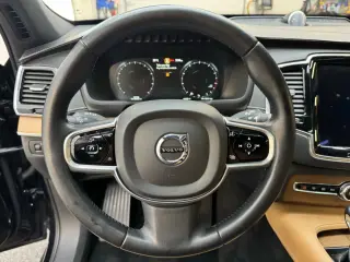2017 Volvo XC90