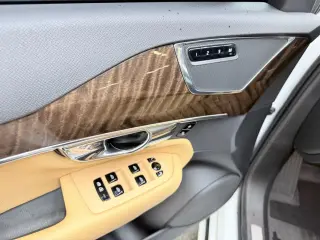 2016 Volvo XC90