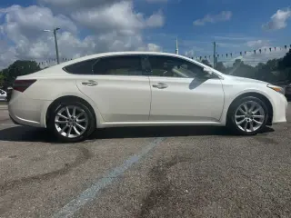 2014 Toyota AVALON