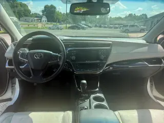 2014 Toyota AVALON