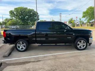 2018 Chevrolet SILVERADO 1500 DOUBLE CAB