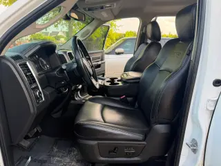 2017 Ram 1500 EXTENDED CAB
