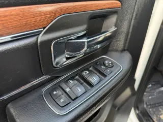 2017 Ram 1500 EXTENDED CAB
