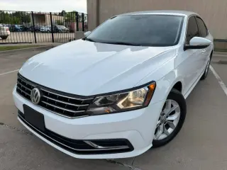2017 Volkswagen PASSAT