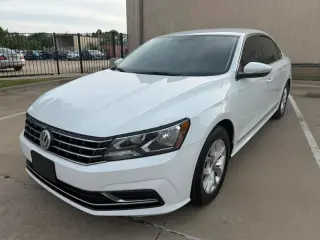 2017 Volkswagen PASSAT